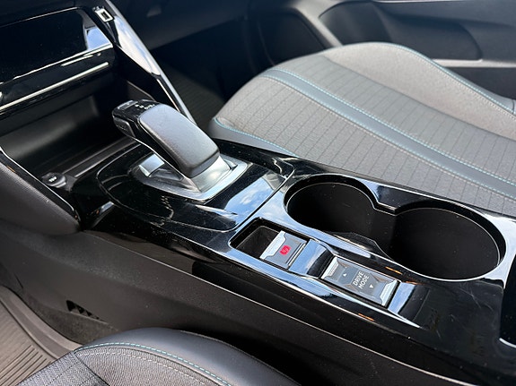 Peugeot 208 17 of 21