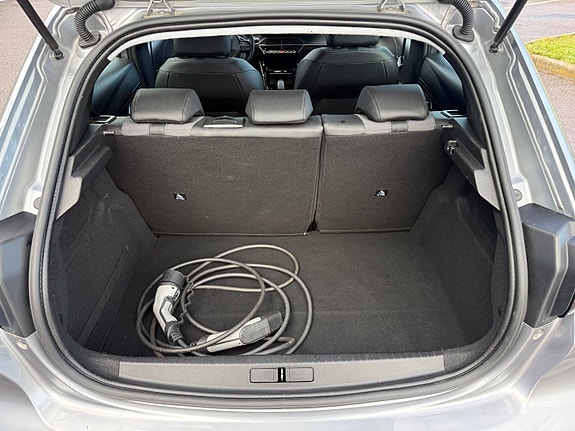 Peugeot 208 13 of 21