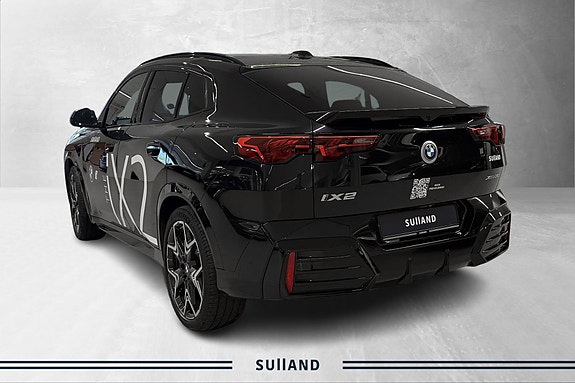 BMW iX2 3 of 21