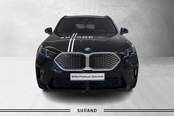 BMW iX2 8 of 21