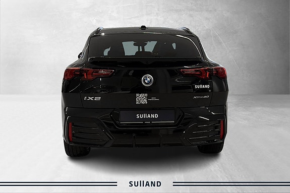 BMW iX2 4 of 21
