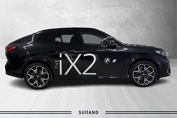 BMW iX2 6 of 21