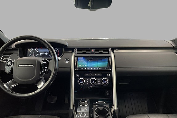 Land Rover Discovery 5 12 of 15
