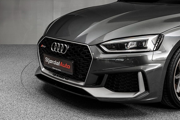 Audi RS5 3 of 29