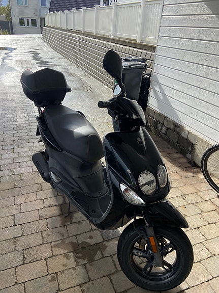 Yamaha Neos 4 2 of 6