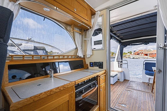 Viknes 1030 K2 - Teak Baug/hekkthruster, autopilot, ankervinsj, AIS 30 of 30