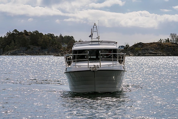 Viknes 1030 K2 - Teak Baug/hekkthruster, autopilot, ankervinsj, AIS 6 of 30