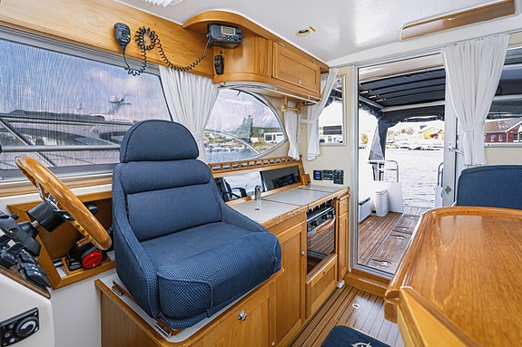 Viknes 1030 K2 - Teak Baug/hekkthruster, autopilot, ankervinsj, AIS 29 of 30