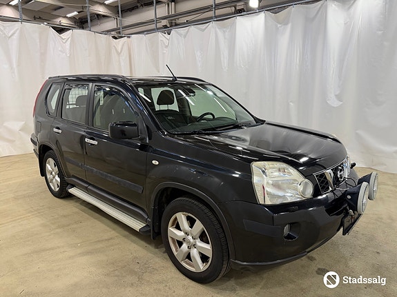 Nissan NISSAN X-TRAIL 3 of 10