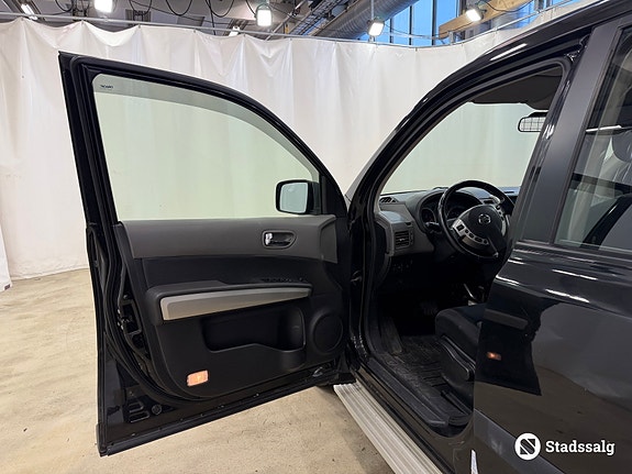 Nissan NISSAN X-TRAIL 9 of 10