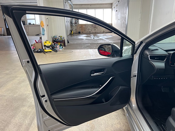 Toyota Corolla 18 of 23