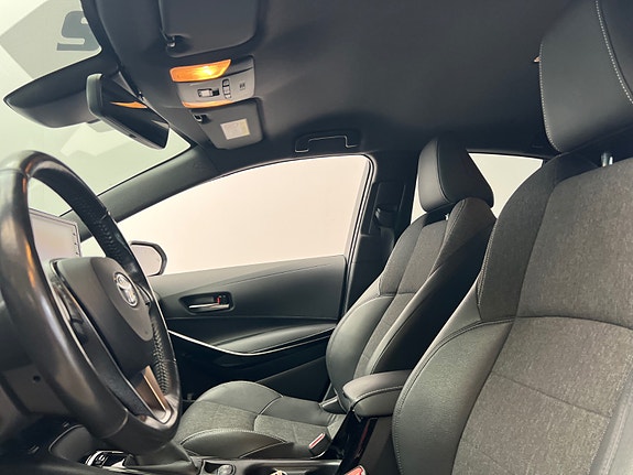 Toyota Corolla 9 of 23
