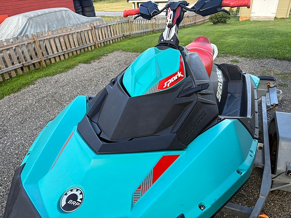 SEA DOO spark trixx 2up (127timer) få timer, få eiere, med henger! 6 of 14