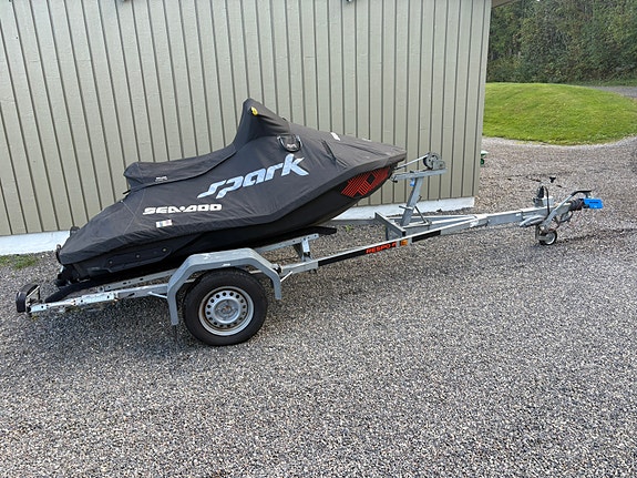 SEA DOO spark trixx 2up (127timer) få timer, få eiere, med henger! 14 of 14