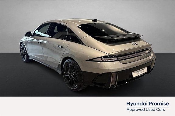 Hyundai Ioniq 6 5 of 25