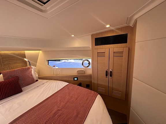 NYHET – BENETEAU SWIFT TRAWLER 43 17 of 18