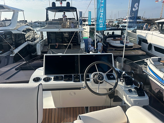 NYHET – BENETEAU SWIFT TRAWLER 43 9 of 18