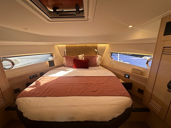 NYHET – BENETEAU SWIFT TRAWLER 43 18 of 18