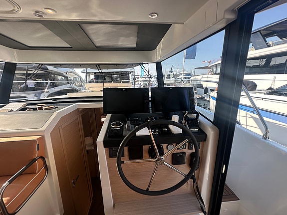 NYHET – BENETEAU SWIFT TRAWLER 43 7 of 18