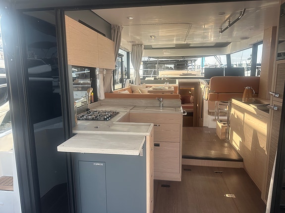 NYHET – BENETEAU SWIFT TRAWLER 43 3 of 18