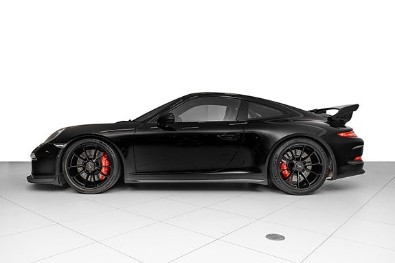Porsche 911 GT3 3 of 30