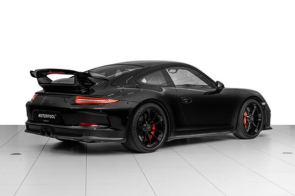 Porsche 911 GT3 2 of 30