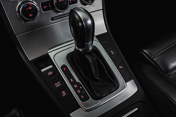 Volkswagen Passat 24 of 29
