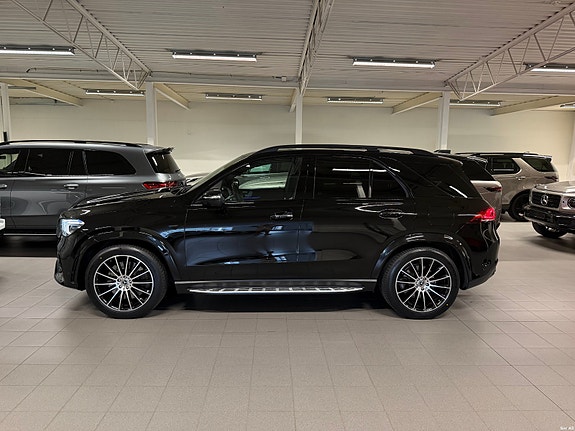 Mercedes-Benz GLE350 de 2 of 30