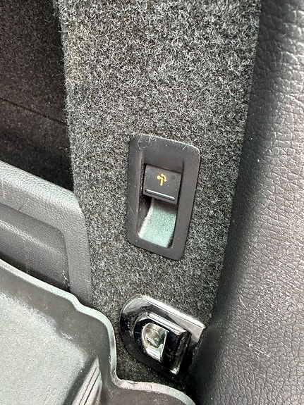 Volkswagen Passat 30 of 30