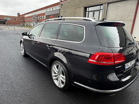 Volkswagen Passat 7 of 30