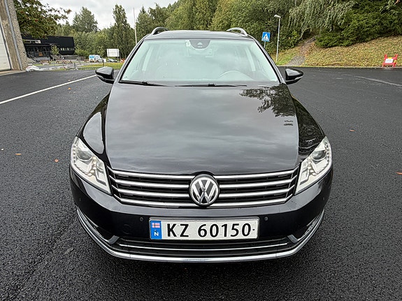 Volkswagen Passat 3 of 30