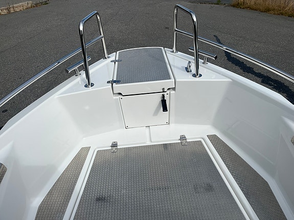 Buster Magnum Cabin Yamaha F300XSB | Bruktbåtsalg – Gjør et kupp i høst! 3 of 21