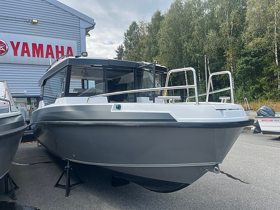 Buster Magnum Cabin Yamaha F300XSB | Bruktbåtsalg – Gjør et kupp i høst! 20 of 21
