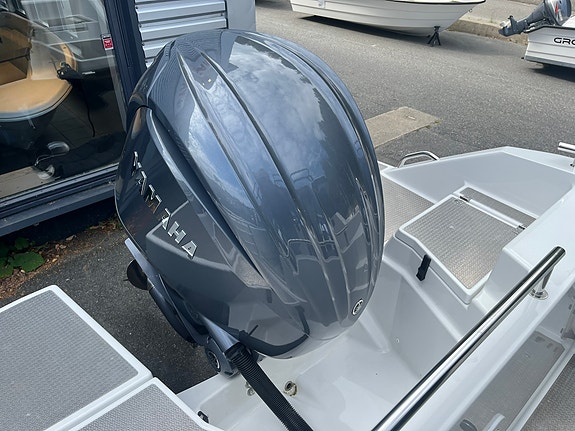 Buster Magnum Cabin Yamaha F300XSB | Bruktbåtsalg – Gjør et kupp i høst! 17 of 21