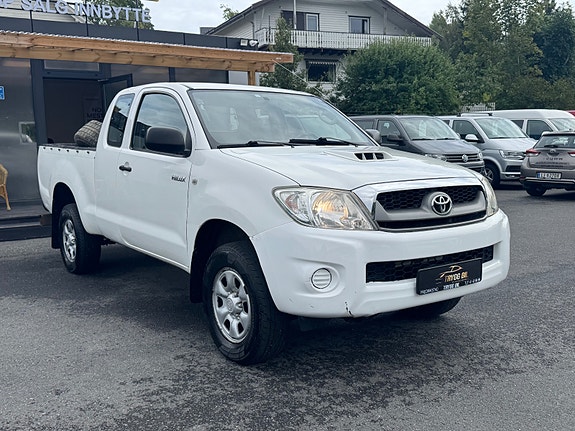 Toyota HiLux 5 of 30