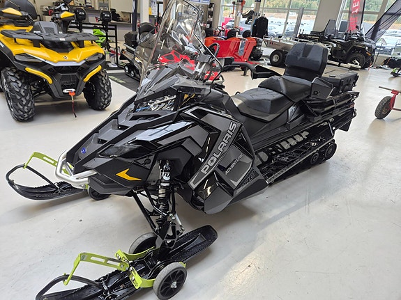 Polaris 800 Titan Adventure