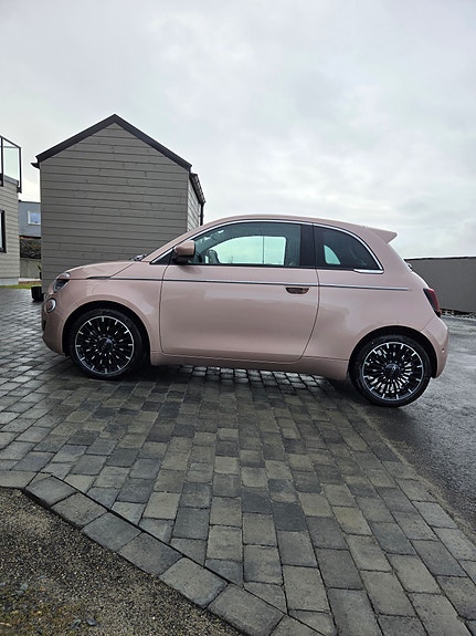 Fiat 500e 3 of 15