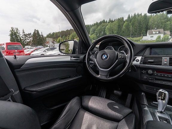 BMW X6 28 of 30