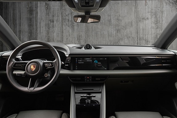 Porsche Macan 20 of 30