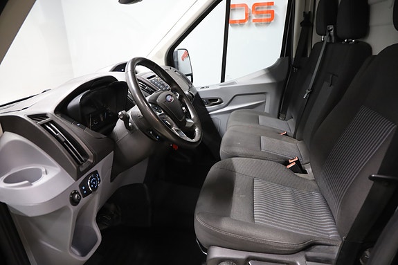 Ford Transit 8 of 11