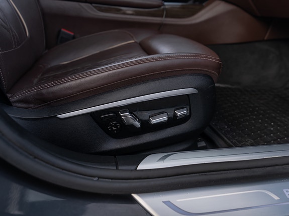 BMW 730d 24 of 30