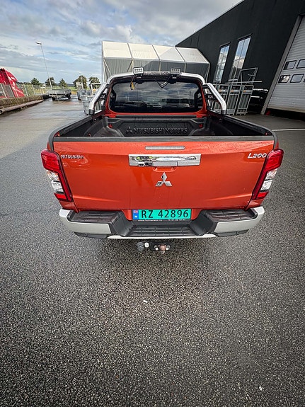 Mitsubishi L200 4 of 5