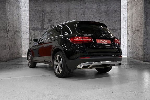 Mercedes-Benz GLC350 e 6 of 14