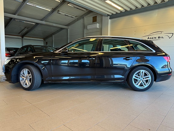 Audi A4 2 of 30