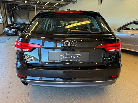 Audi A4 7 of 30