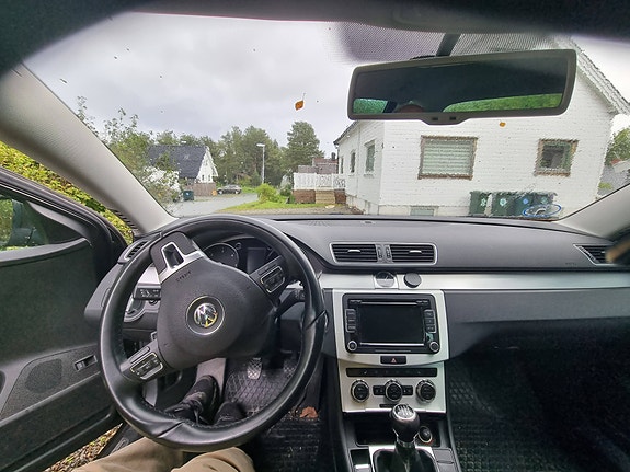 Volkswagen Passat 3 of 5