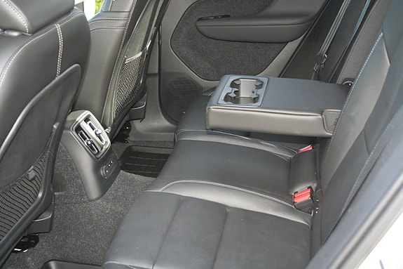 Volvo XC40 18 of 22