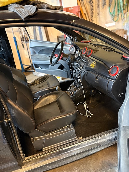 Aixam S8 e Coupe 27 of 30