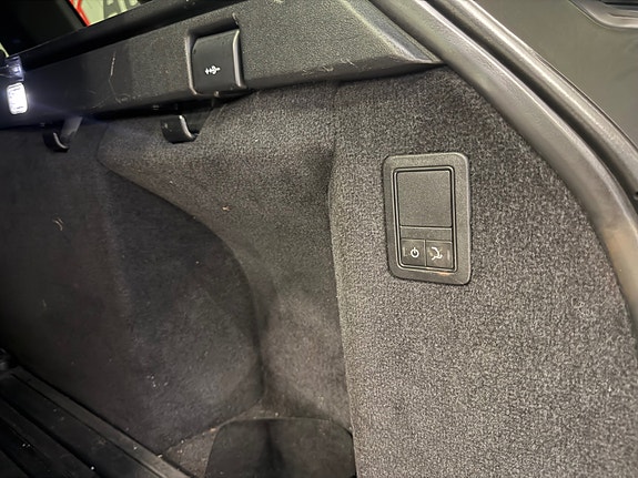 Land Rover Range Rover Sport 19 of 30