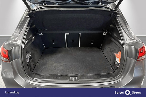 Mercedes-Benz EQA300 25 of 28